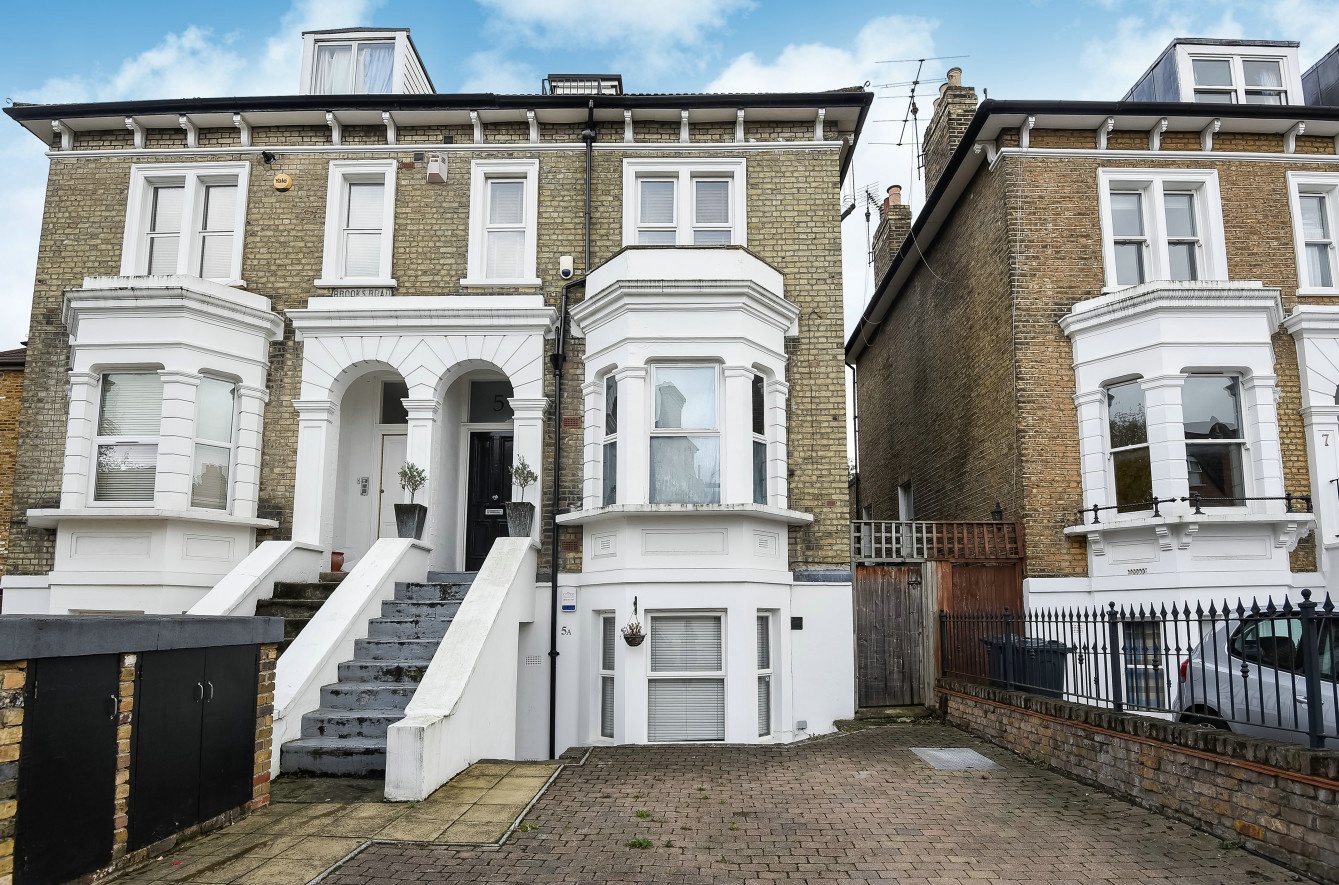 Brooks Road, Chiswick, W4